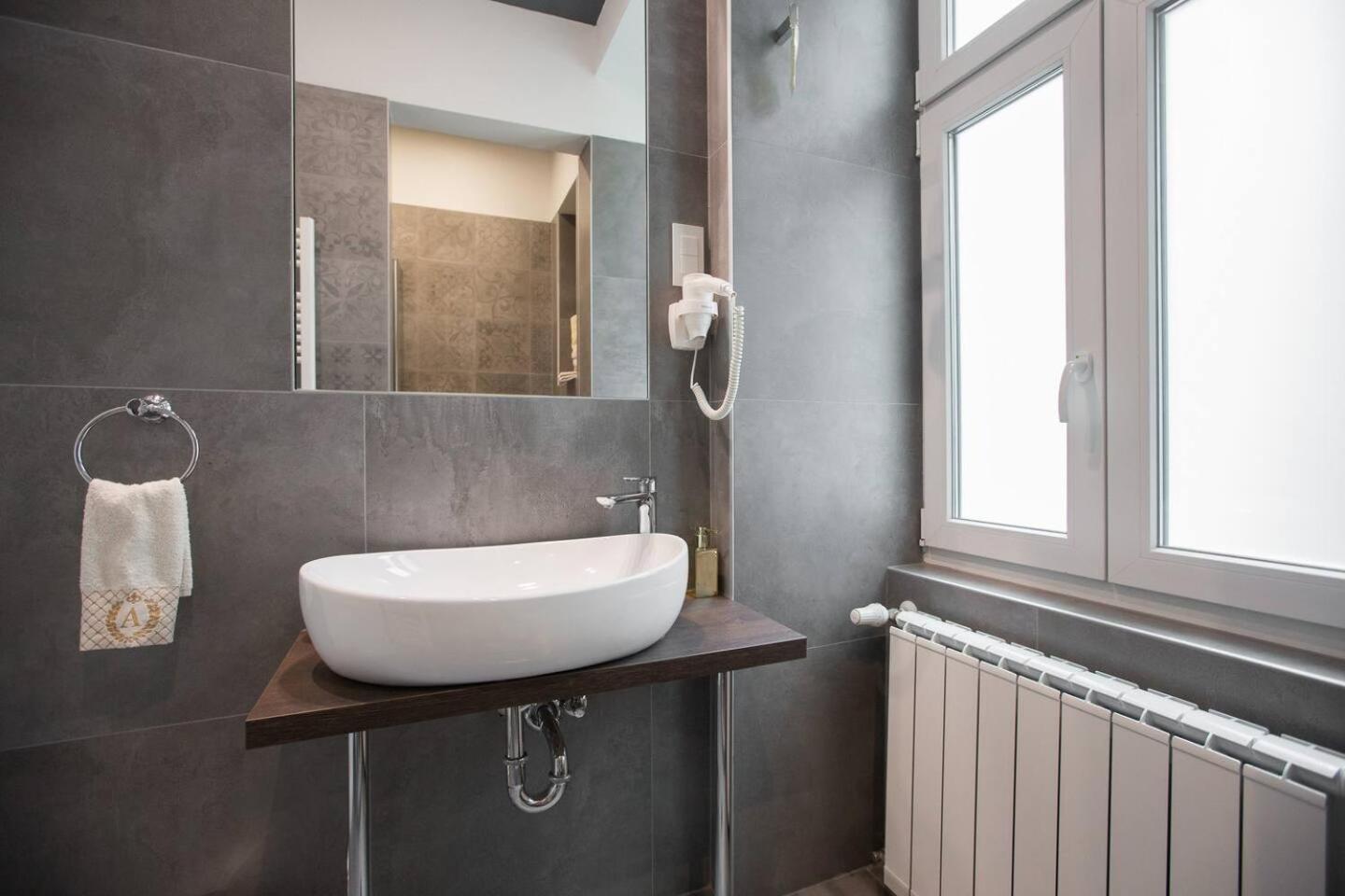 Aurelia Antik Apartments & Rooms, Zagreb City Center Zewnętrze zdjęcie