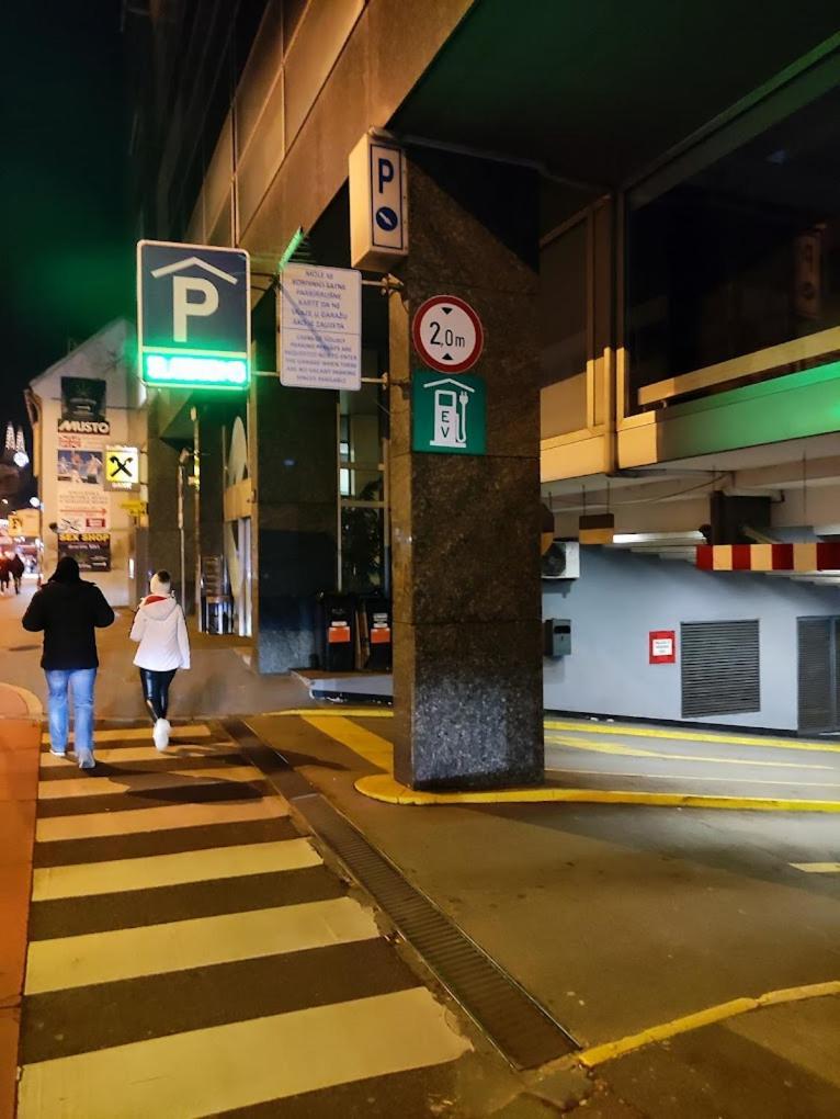 Aurelia Antik Apartments & Rooms, Zagreb City Center Zewnętrze zdjęcie